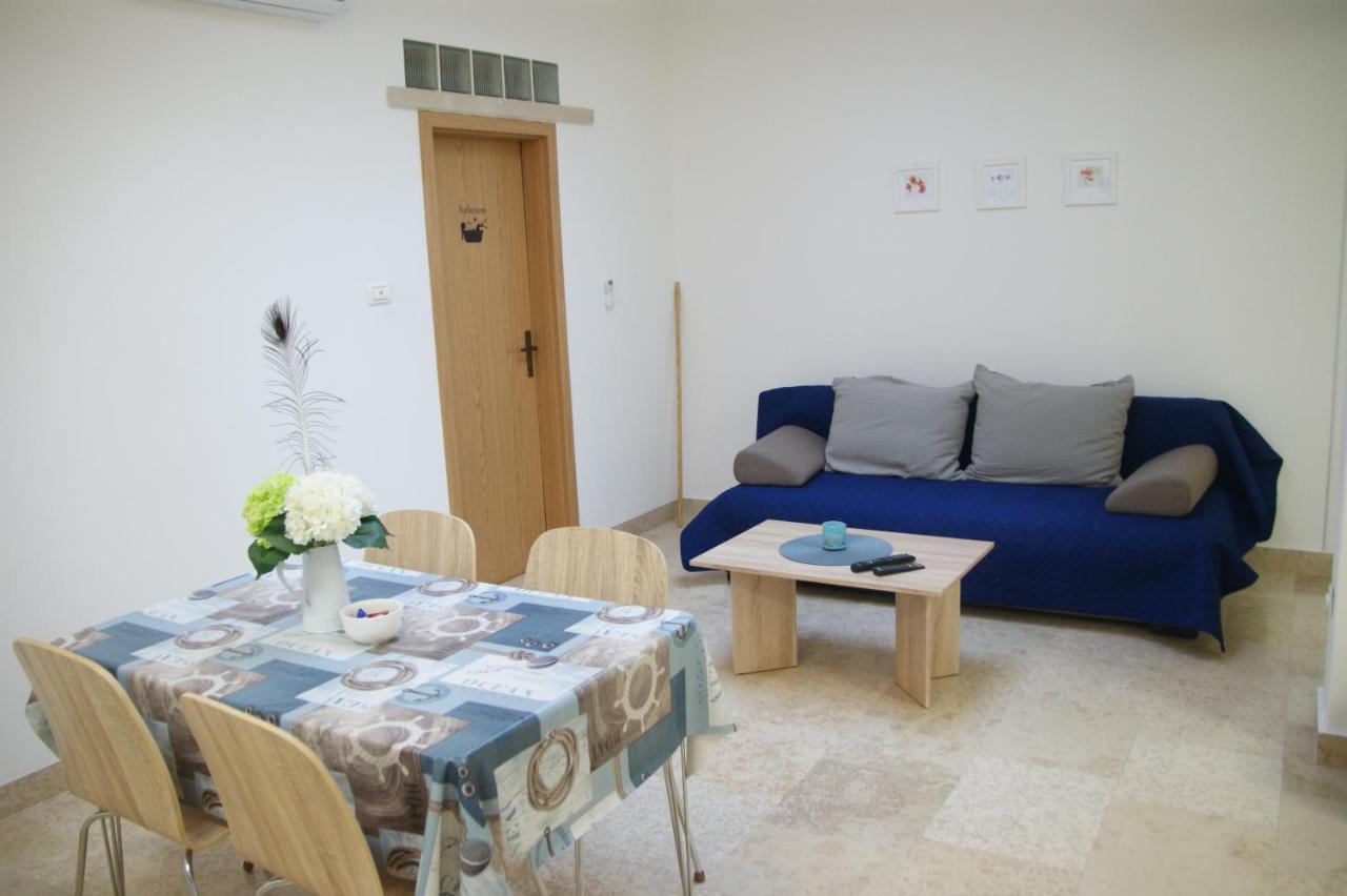 PUY Apartman Ivana מראה חיצוני תמונה