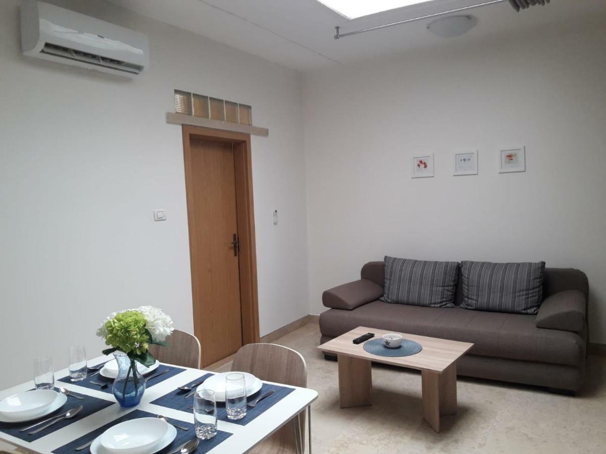 PUY Apartman Ivana מראה חיצוני תמונה