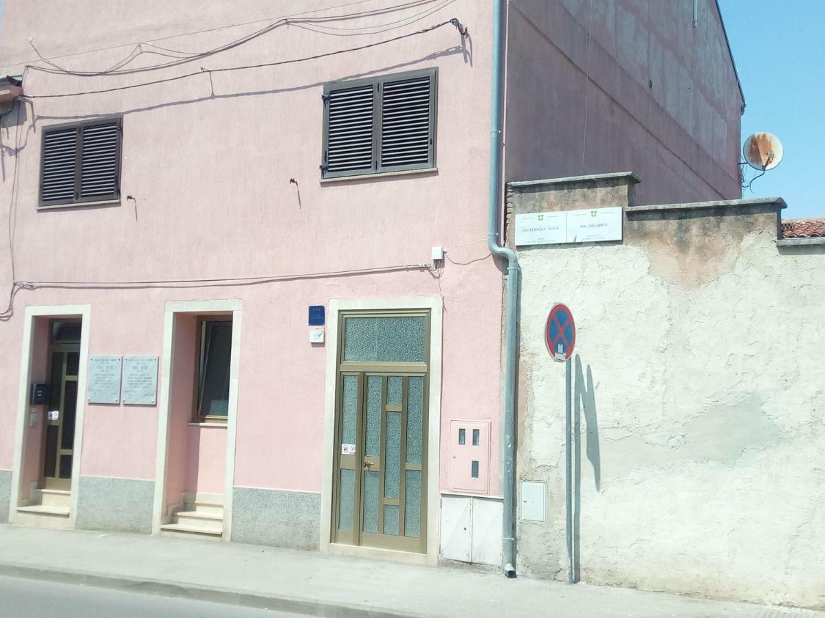 PUY Apartman Ivana מראה חיצוני תמונה